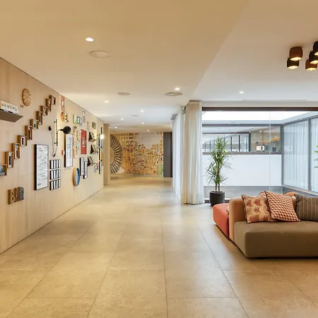 Citadines Ramblas Barcelona-3