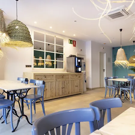 Yomo Hostal Bcn Port-2
