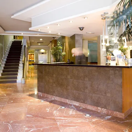 Hotel Oasis-3