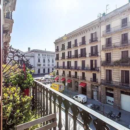 El Born Guest House By Casa Consell-3