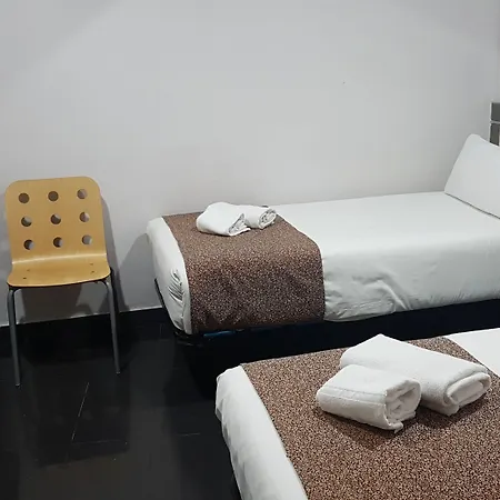 Hostal Levante Barcelona-2