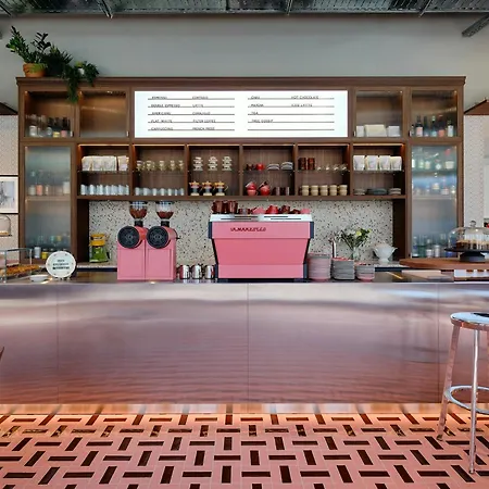 The Social Hub Barcelona Poblenou Extended Stay-3
