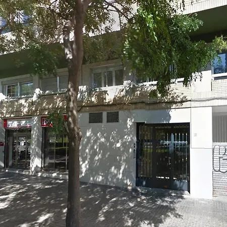 Gran Via Guesthouse-3