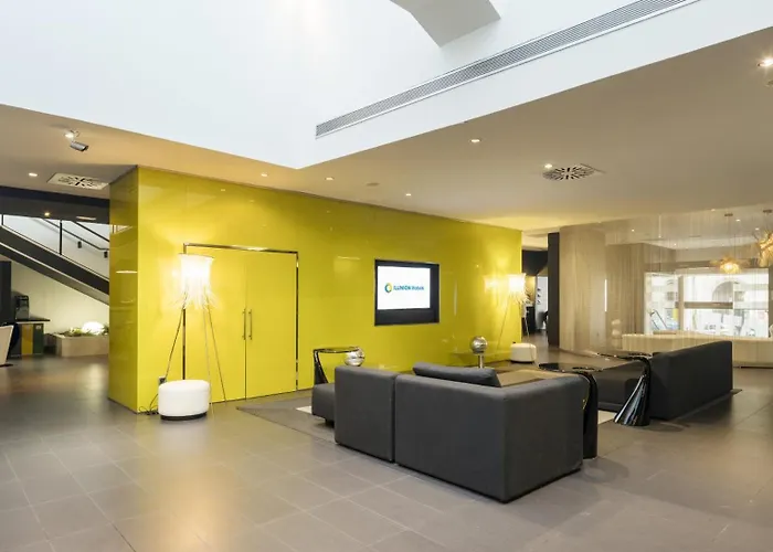 Hotels in BarcelonaIlunion Bel-Art