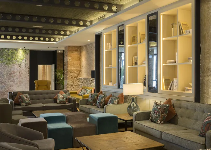 Hotels in BarcelonaIcon Bcn