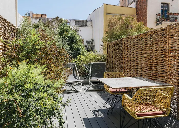 Uma House By Yurbban Trafalgar Barcelona